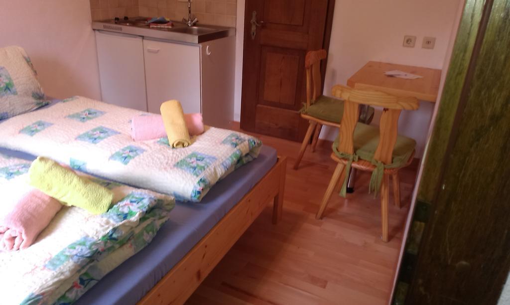 Fichtenblockhuette Sonnenalpe Nassfeld Room photo